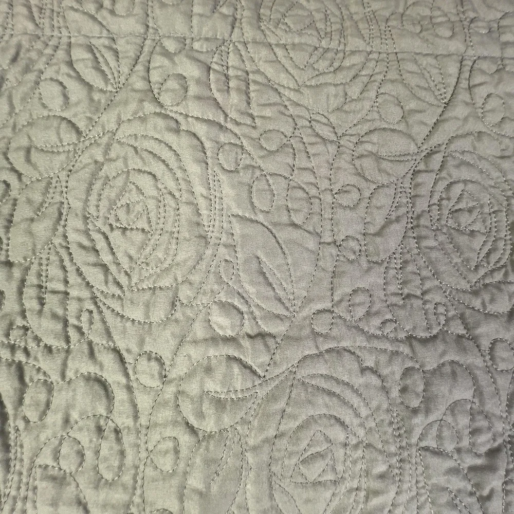 MarCielo Quilted Pillow Sham Queen Green Rose Floral Cotton Fill Polyester Cover